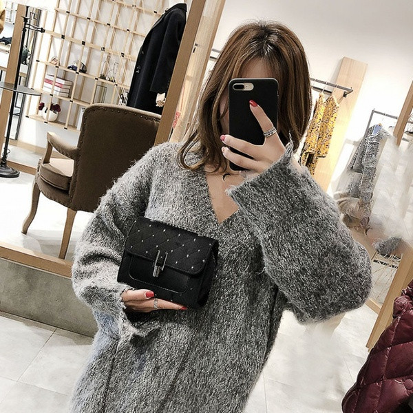 Γυναικεία τσάντα νέο μοντέλο από οικολογικό δέρμα με πούλιες