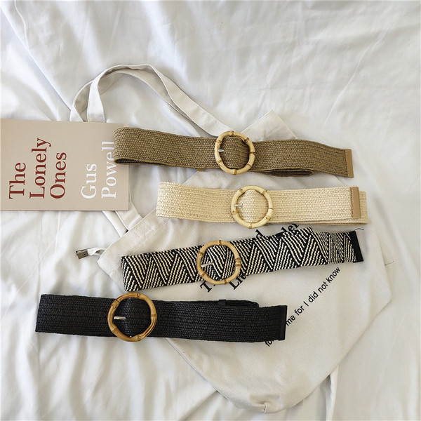 Naiste kootud vöö rõngaga