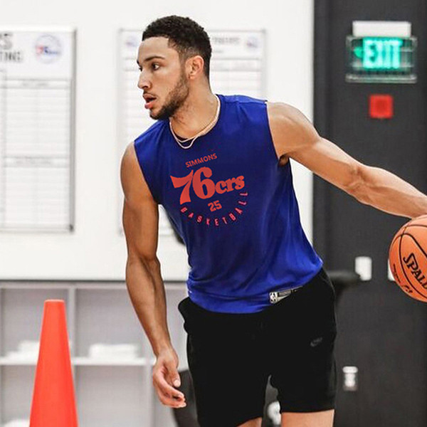 Vyrų krepšinio komanda, įskaitant apatinę kelnaitę ir šortus – du modeliai