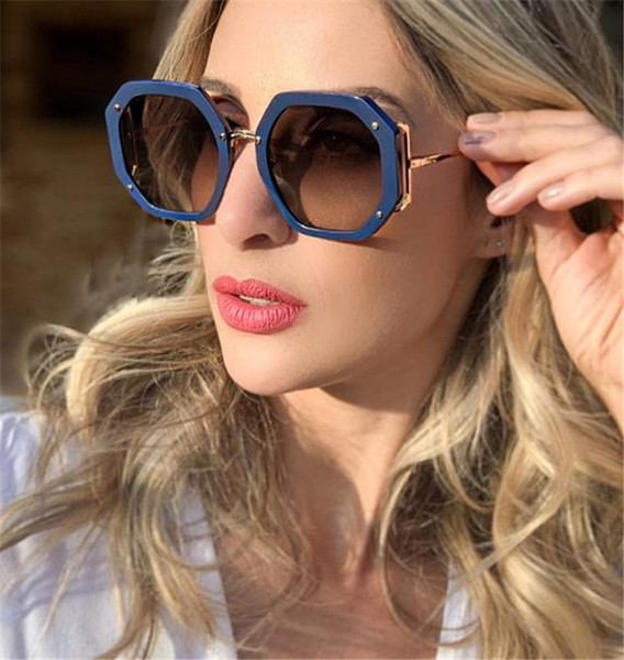 Modern napszemüveg - új modell