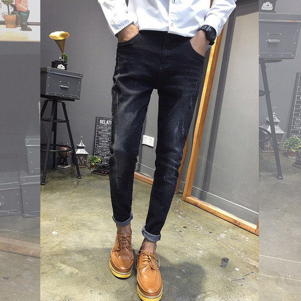 Férfi tavaszi-őszi farmernadrág szakadt motívumokkal