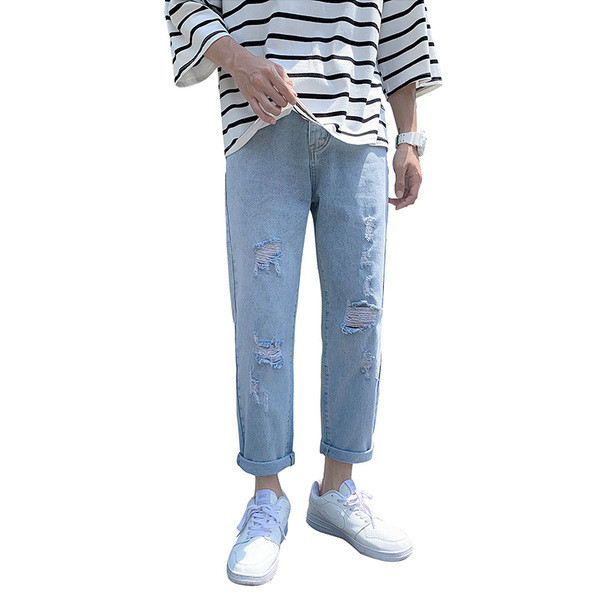 Férfi farmer egyenes modell, jobbra szakadt kék színben