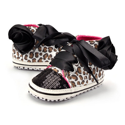 Laste litrite ja lipsudega beebikingad