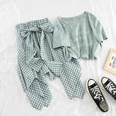 Γυναικείο σετ - μπλούζα με κοντά μανίκια και καρό ασυμμετρική φούστα