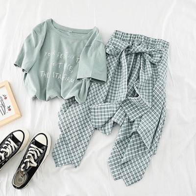 Γυναικείο σετ - μπλούζα με κοντά μανίκια και καρό ασυμμετρική φούστα