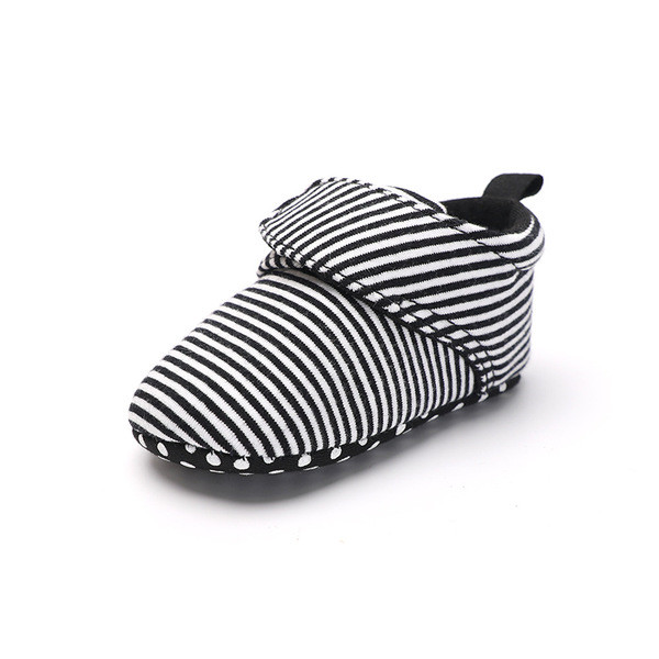 Lapiku ja pehme tallaga beebikingad