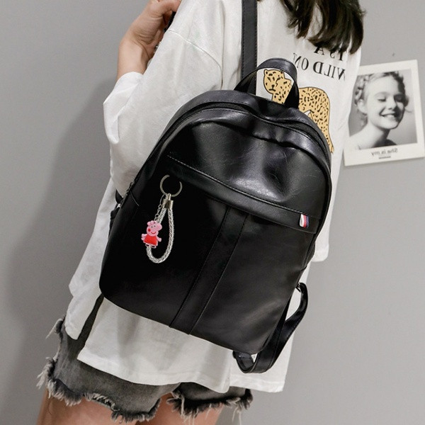 Női műbőr hátizsák cipzárral