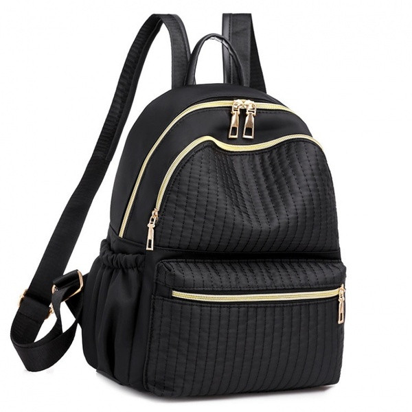 Hétköznapi női hátizsák új modellje cipzárral