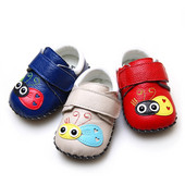 Cipelice za bebe s patchwork vezom i bubamarama