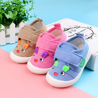 Бебешки детски обувки с апликация и лепенка 