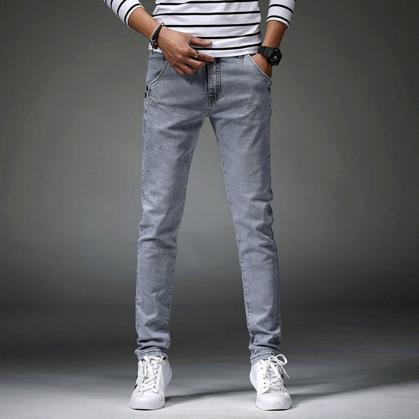 Ανδρικά τζιν σε ανοιχτό χρώμα