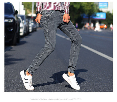 Férfi testre szabott farmernadrág zsebekkel