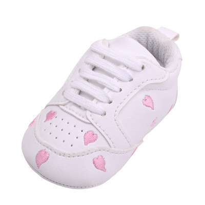 Babacipő puha béléssel és fűzővel