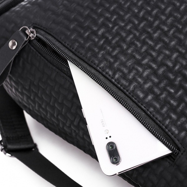 Modern női hátizsák kövekkel fekete színben