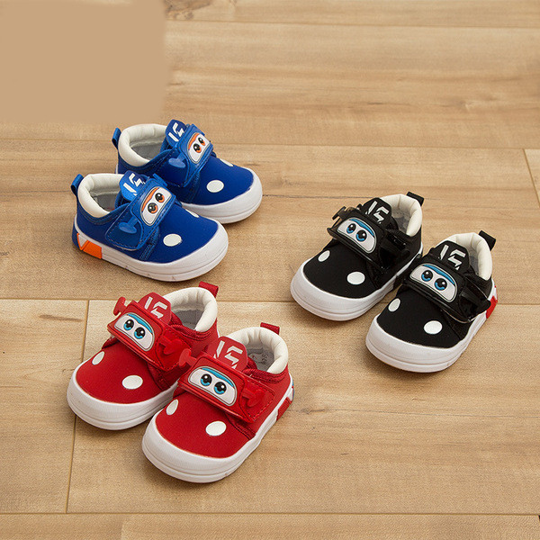 ΝΕΟ μοντέλο παιδικά παπούτσια με απλικέ και  λουράκια βελκρό