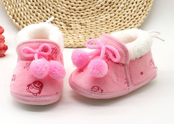 Kūdikių bateliai su minkštu pamušalu ir raišteliais