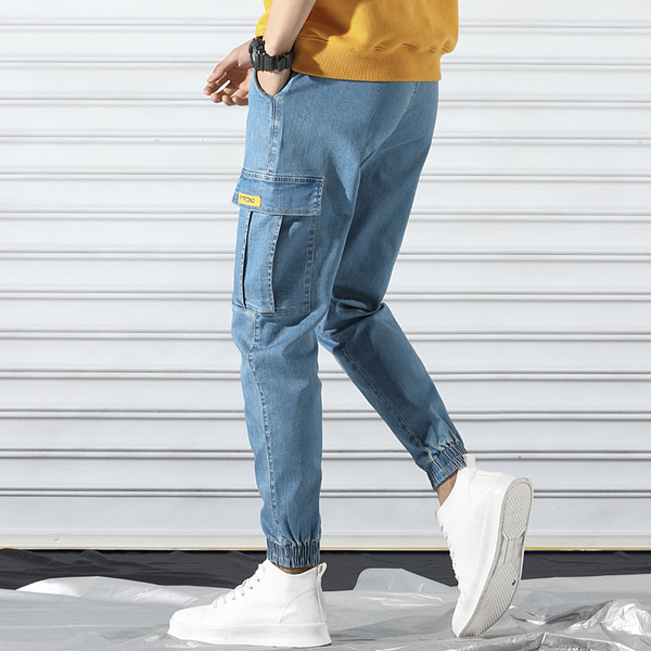 Sport- és alkalmi farmernadrág oldalzsebekkel