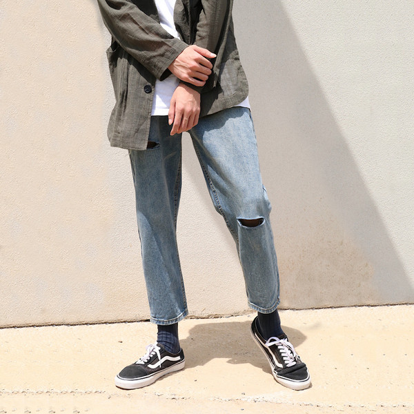 Ανδρικά casual φαρδιά τζιν με σκισμένο μοτίβο σε μπλε χρώμα