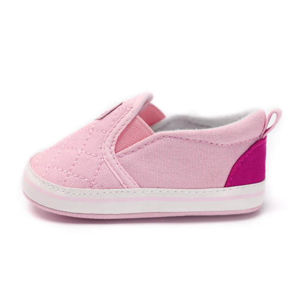 Babacipő puha talpú sima modellel