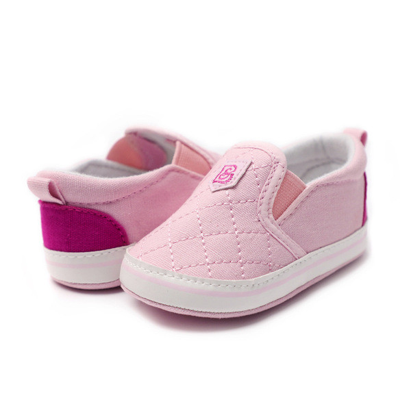 Babacipő puha talpú sima modellel