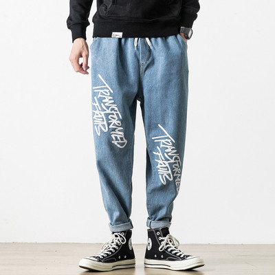 Feliratos férfi farmer széles modell