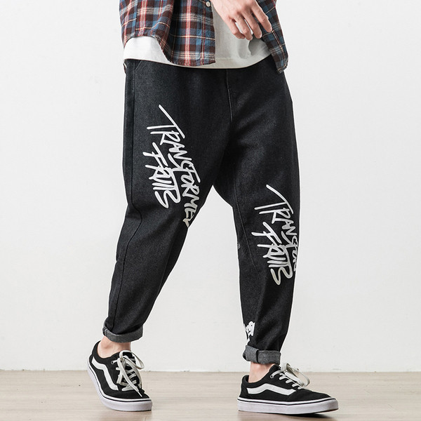 Feliratos férfi farmer széles modell