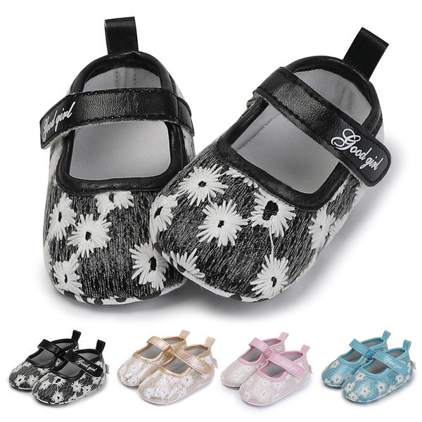 NOVI model dječjih cipelica sa naljepnicama i uzorkom