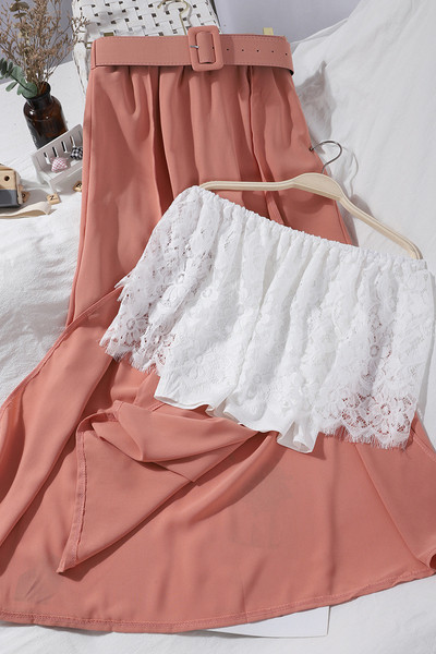 Modern női csipke melltartó és szoknya szett magas derékkal és övvel