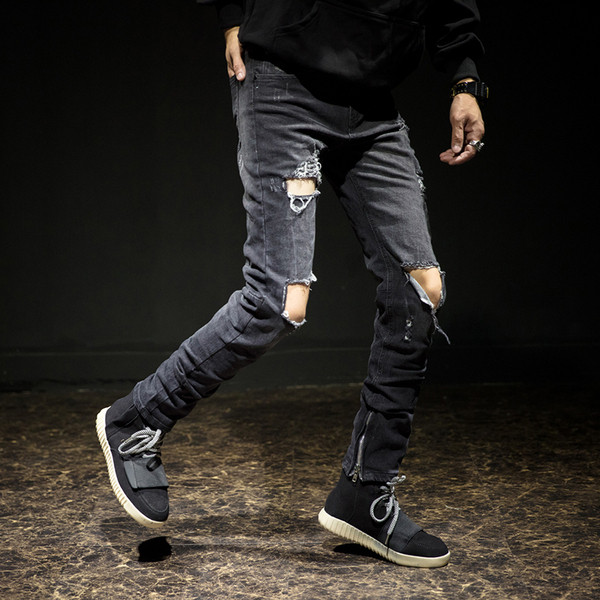 Modern férfi hosszú farmernadrág zsebekkel - testhezálló modell