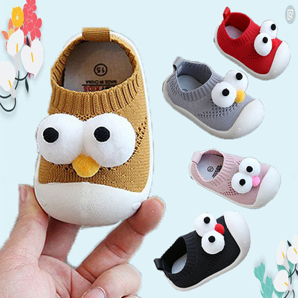 Modern babacipő 3D elemmel