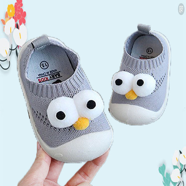 Modern babacipő 3D elemmel