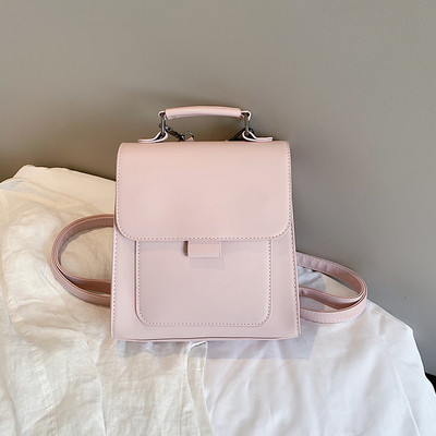 Bőr női hátizsák eko bőrből, fém rögzítéssel