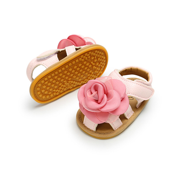 ÚJ babacipő modell matricával és 3D elemmel