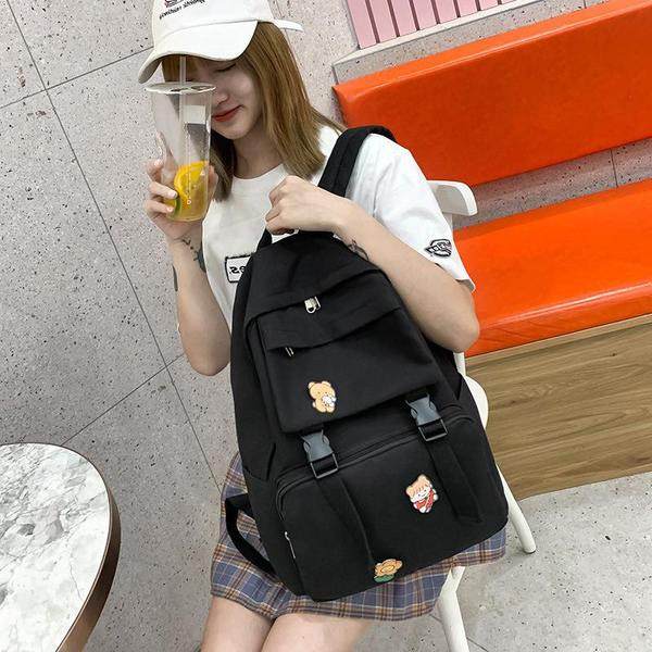 Modern női hátizsák elülső zsebekkel - diákok számára alkalmas