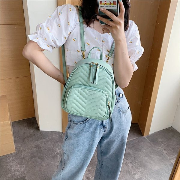 Modern női hátizsák öko bőrből, cipzárral