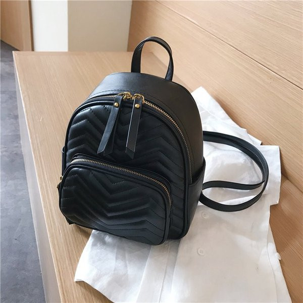 Modern női hátizsák öko bőrből, cipzárral