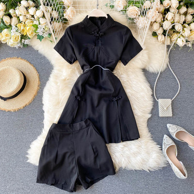 Napi női szett fekete színben, két részből áll