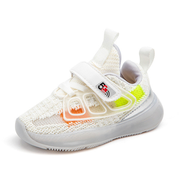 Új modell gyerekcipők lányoknak matricával