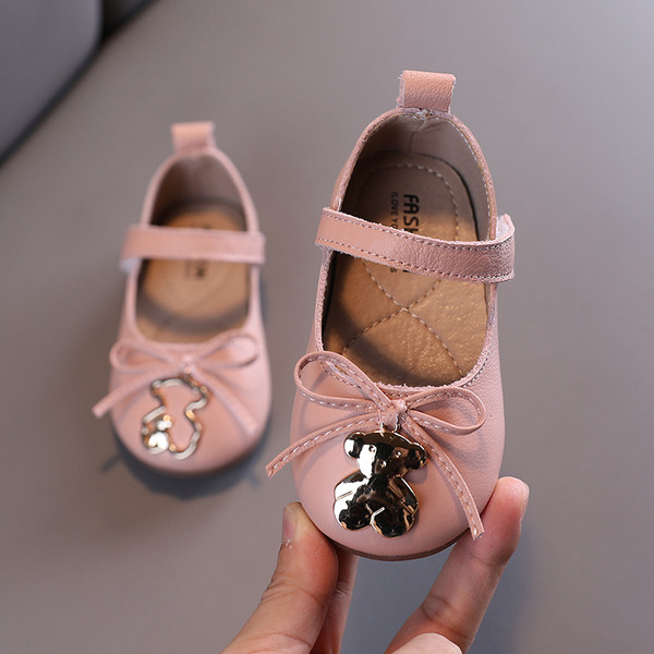 Beebi nahast kingad koos kaisukaru tarvikuga