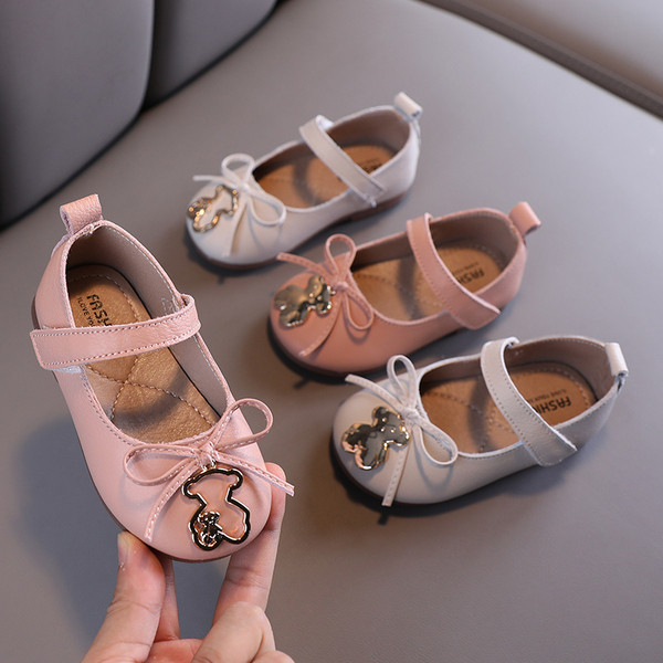 Beebi nahast kingad koos kaisukaru tarvikuga