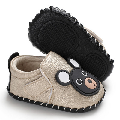 Babacipők matricákkal