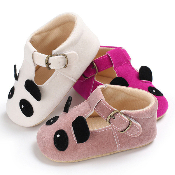 Babacipő 3D elemmel és csattal