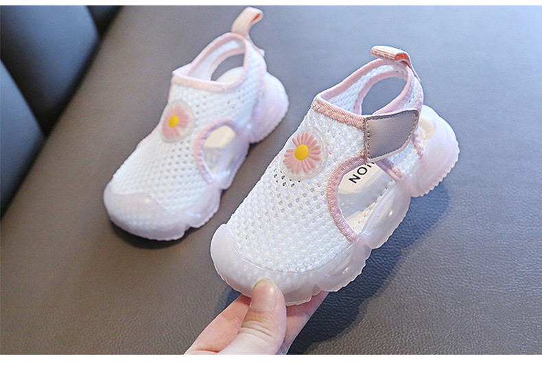 Paprasti vaikiški basutės mergaitėms