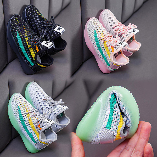 Modern, nyakkendős gyerek tornacipő lányoknak