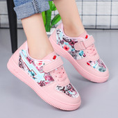 Moodsad kleebistega laste tossud tüdrukutele