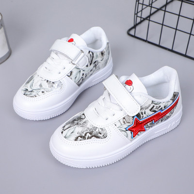 Moodsad kleebistega laste tossud tüdrukutele