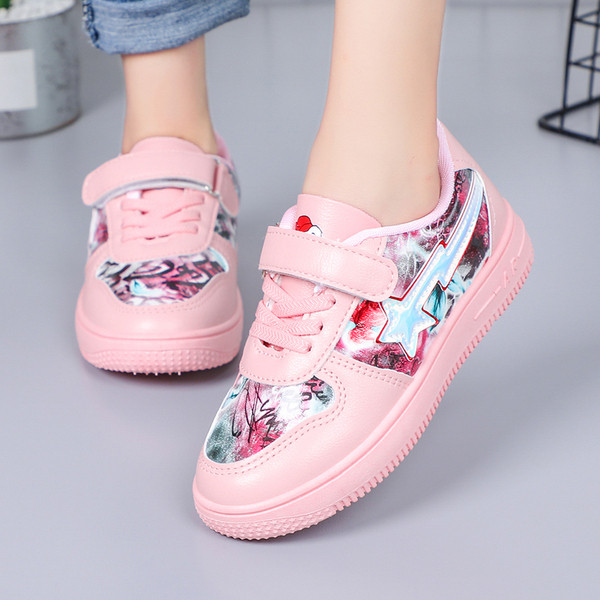 Moodsad kleebistega laste tossud tüdrukutele