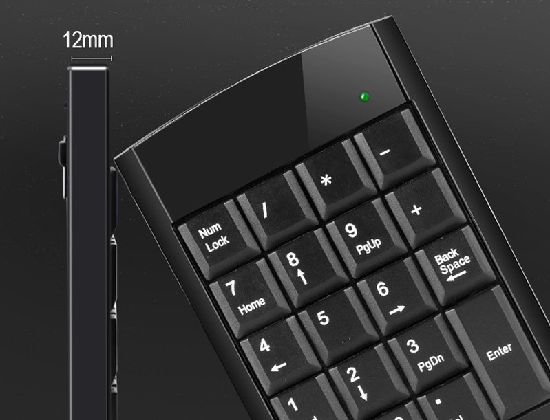 Skaitmeninė klaviatūra ir USB laidas