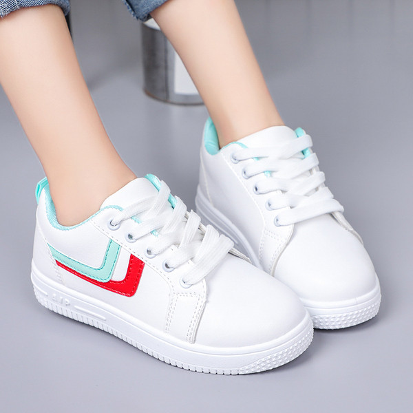 Alkalmi gyerek tornacipő lányoknak sima modell