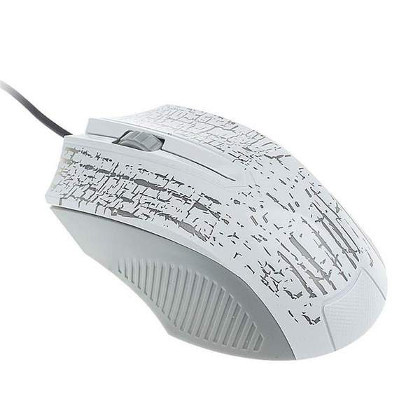 Balta pele ar LED gaismām un kabeli